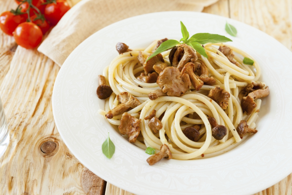 Macarrão de grão-de-bico e funghi seco