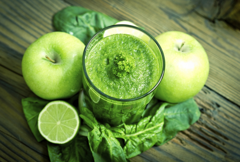O suco verde anti-inflamatório de Carol Buffara