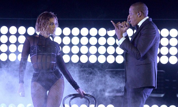 Beyoncé: os segredos das curvas sequinhas e poderosas