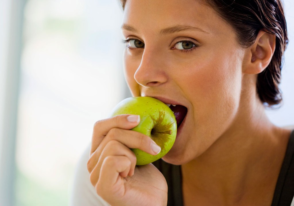 Frutas e vegetais reduzem o risco de câncer de mama, diz estudo