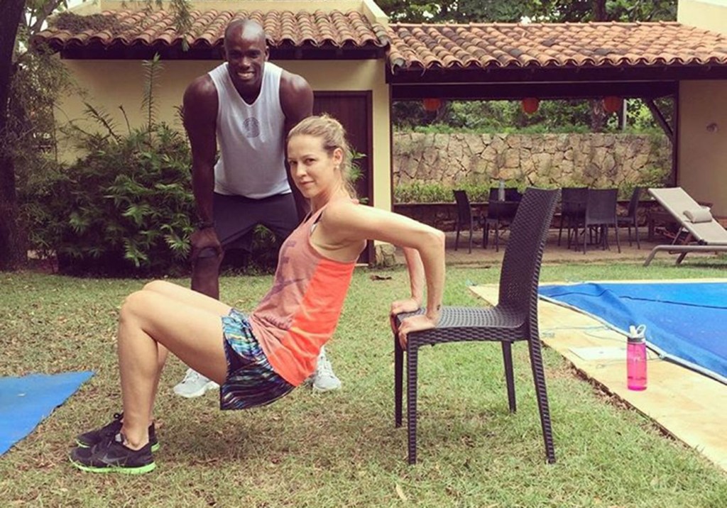 O treino que deixou Luana Piovani com um abdômen lisinho