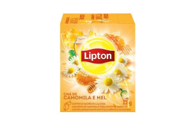 <span class="s1">A Lipton, especializada em chás gelados, lançou uma linha quente. Camomila com mel, hortelã, frutas vermelhas e limão com gengibre são algumas das opções entre os 12 sabores disponíveis, a maioria com caloria zero (R$ 8,49, a caixinha com 30 sachês). <em>*Preços pesquisados em maio de 2017. </em></span> <span class="s1">A Lipton, especializada em chás gelados, lançou uma linha quente. Camomila com mel, hortelã, frutas vermelhas e limão com gengibre são algumas das opções entre os 12 sabores disponíveis, a maioria com caloria zero (R$ 8,49, a caixinha com 30 sachês). <em>*Preços pesquisados em maio de 2017. </em></span>