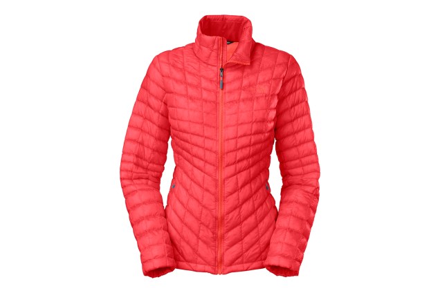 Jaqueta, The North Face, R$1390 (<a href="https://www.thenorthface.com.br/">www.thenorthface.com.br </a>) Jaqueta, The North Face, R$1390 (<a href="https://www.thenorthface.com.br/">www.thenorthface.com.br </a>)