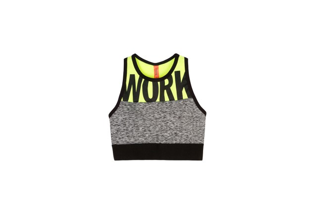 Top, Marisa, R$39,99 (<a href="https://www.marisa.com.br" target="_blank" rel="noopener noreferrer">www.marisa.com.br</a>) Top, Marisa, R$39,99 (<a href="https://www.marisa.com.br" target="_blank" rel="noopener noreferrer">www.marisa.com.br</a>)