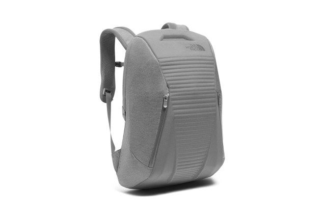 Mochila, The North Face, R$1490 (<a href="https://www.thenorthface.com.br" target="_blank" rel="noopener noreferrer">www.thenorthface.com.br</a>) Mochila, The North Face, R$1490 (<a href="https://www.thenorthface.com.br" target="_blank" rel="noopener noreferrer">www.thenorthface.com.br</a>)