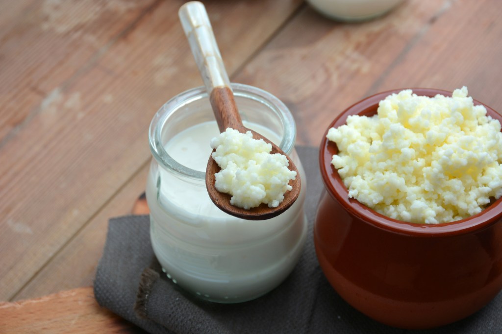 Conhece o kefir? O superalimento é aliado da saúde e da dieta