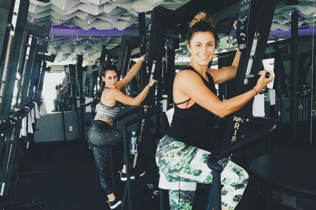 Conheça o estúdio americano que oferece aulas de escalada indoor