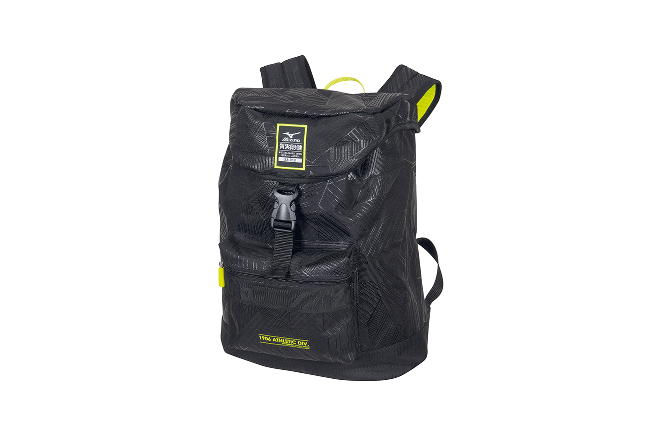 <b><span>Mochila BE, <a href="https://www.mizuno.com.br/" target="_blank" rel="noopener">Mizuno</a>, pre&ccedil;o sob consulta&nbsp;</span></b><span>(Pre&ccedil;o pesquisado em agosto de 2017).&nbsp;</span>Com z&iacute;per duplo no compartimento principal, forro acolchoado nas costas e al&ccedil;a ergon&ocirc;mica, a mochila BE &eacute; uma op&ccedil;&atilde;o refor&ccedil;ada e dur&aacute;vel.