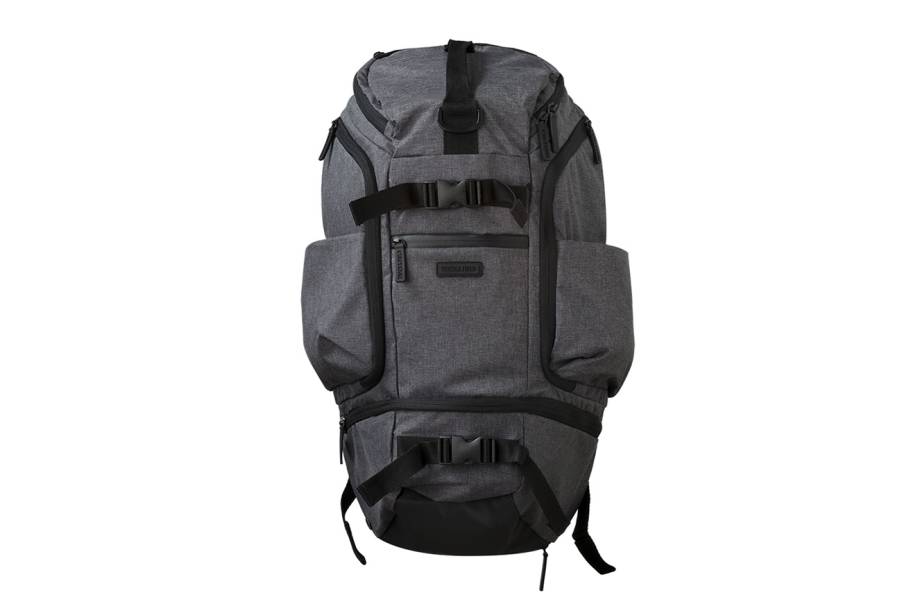 <b><span>Mochila Tech, <a href="https://loja.tf.com.br/" target="_blank" rel="noopener">Track & Field</a>, R$ 499 </span></b><span>(Preço pesquisado em agosto de 2017). </span>Outra boa pedida para quem pratica trilhas. Com tecido impermeável, bolsos laterais para garrafas, alças reforçadas e fundo emborrachado, possui alta resistência para aguentar peso.