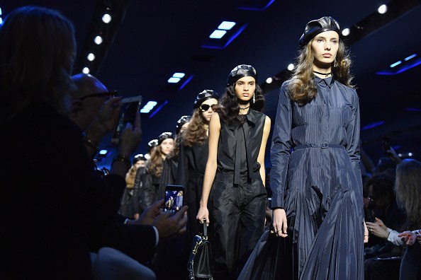 Modelos magras demais serão banidas de marcas como Louis Vuitton
