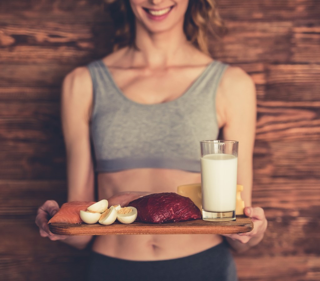 8 mitos sobre proteína em que você precisa parar de acreditar