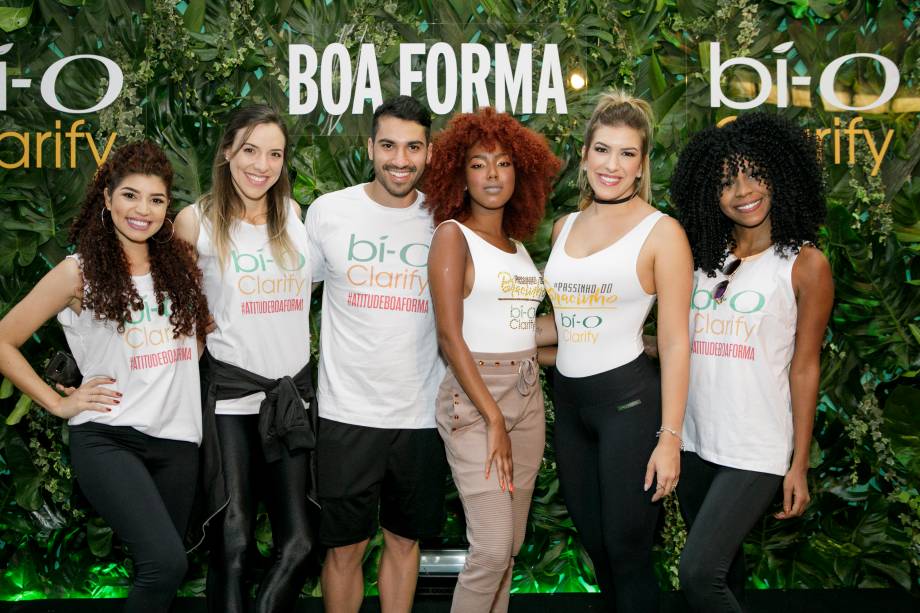 O time lindo e emporderado de Bí-O Clarify: Jessica Melo (@jessicamelooficial), Roberta e Rodrigo (@frangocombatatadoce), Lellêzinha (@lellezinha), Lorena Improta (@loreimprota) e Luane Dias (@luaneoficial).