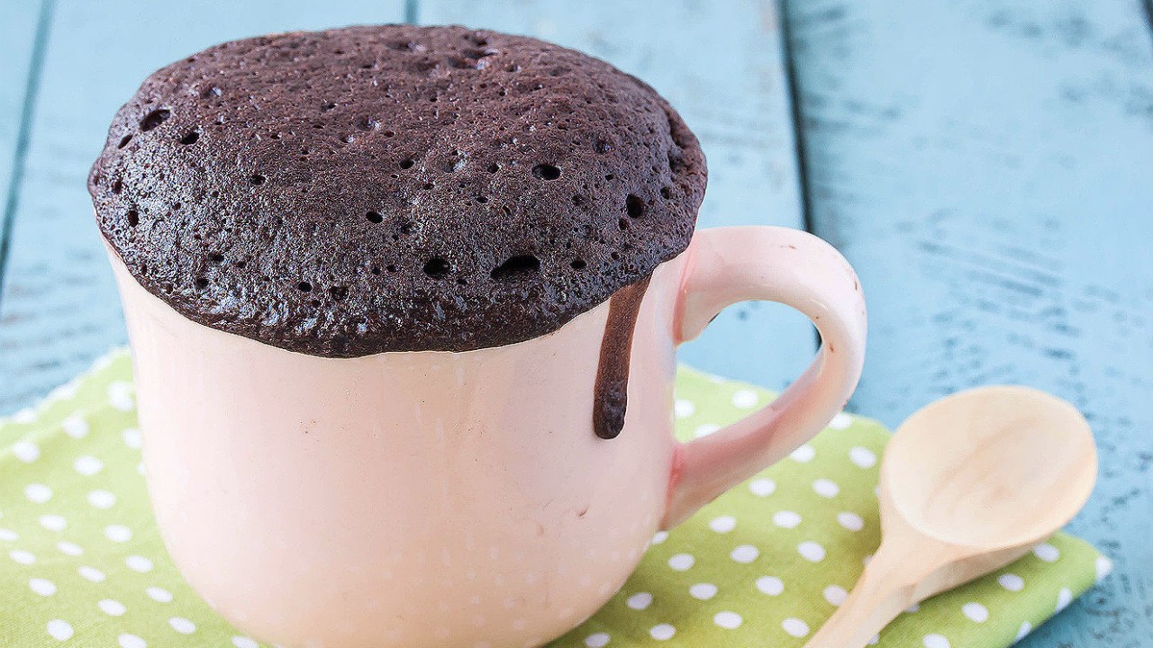 Bolo de chocolate de caneca