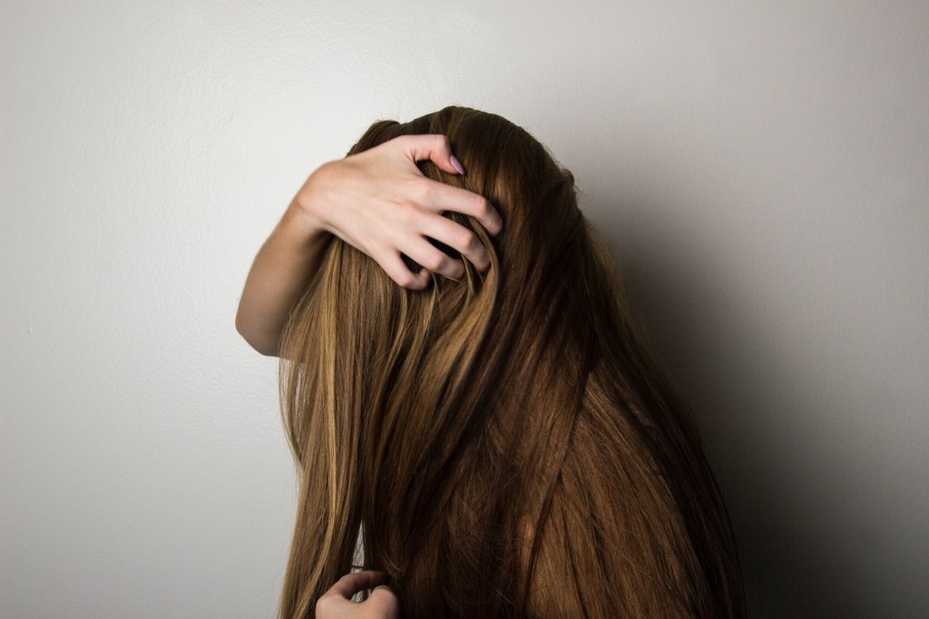Cabelo danificado: sinais que seus fios não estão saudáveis
