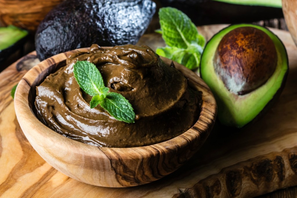 Creme de abacate com cacau é boa opção para comer antes de dormir