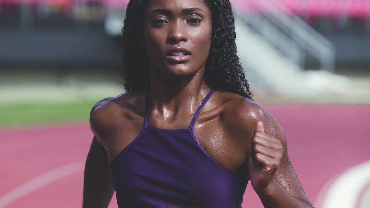 Atriz Erika Januza