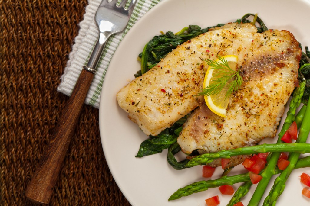 Quem tem hipertensão pode comer bacalhau? Médico explica