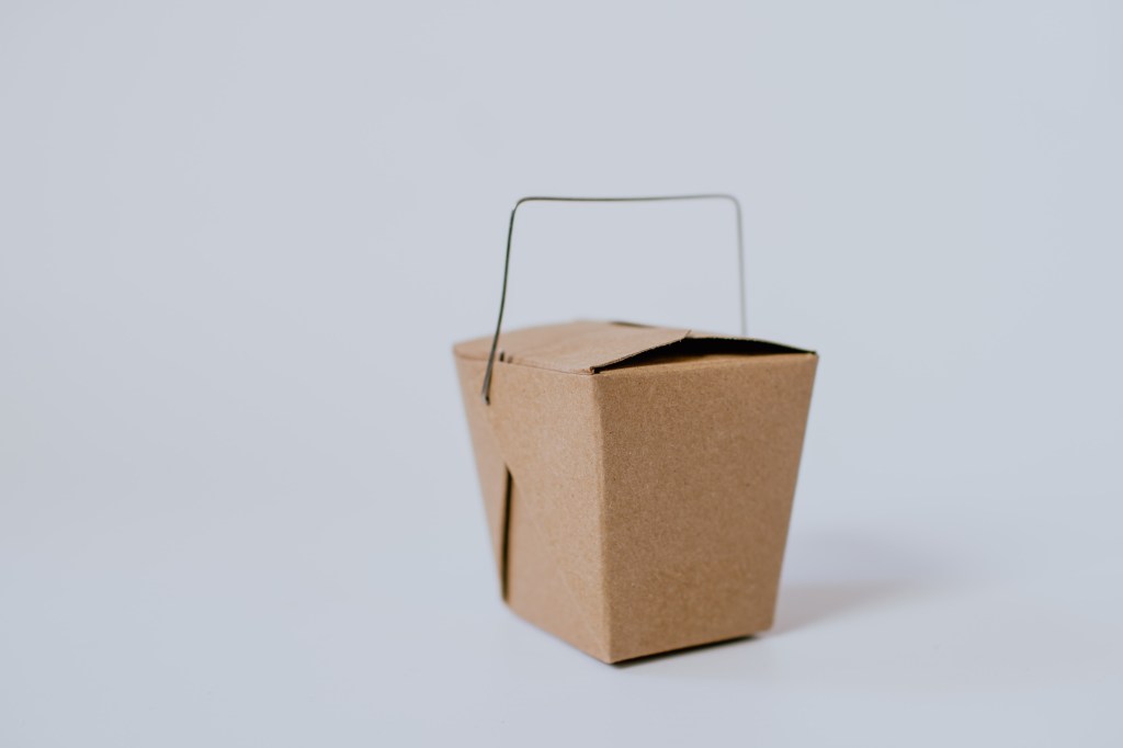 Manual do delivery saudável: o que escolher de cada restaurante típico