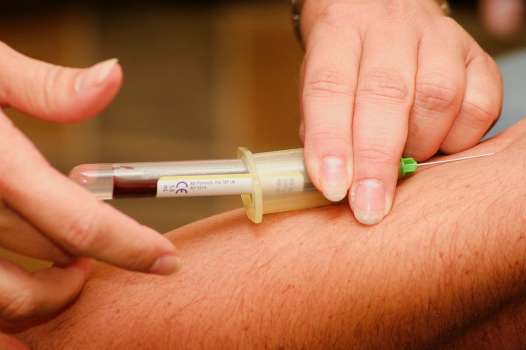 Dia do Doador de Sangue: confira um guia sobre como fazer a boa ação