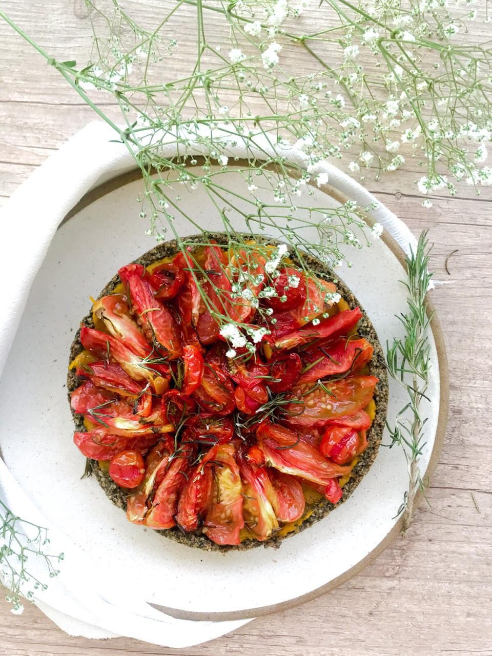 Torta de abóbora com tomate confit (receita vegana)