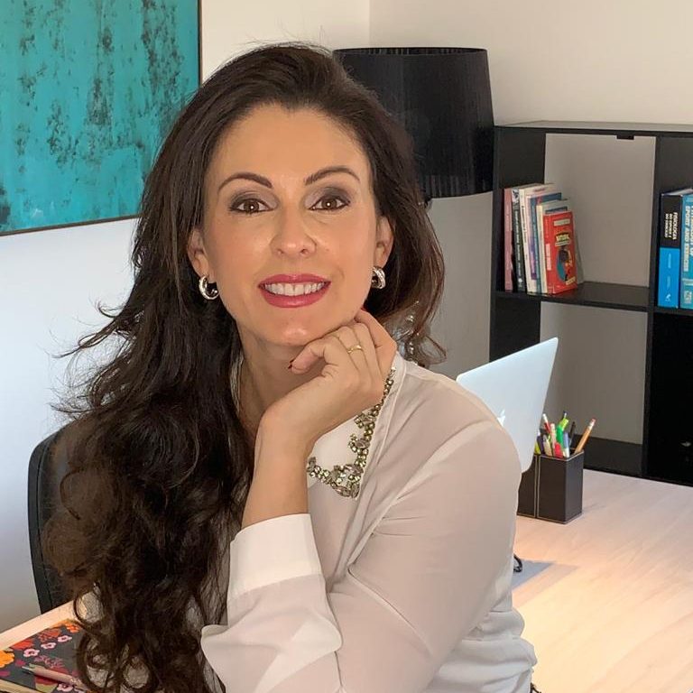 Fisiologista ensina exercícios para fazer nas pausas do home office