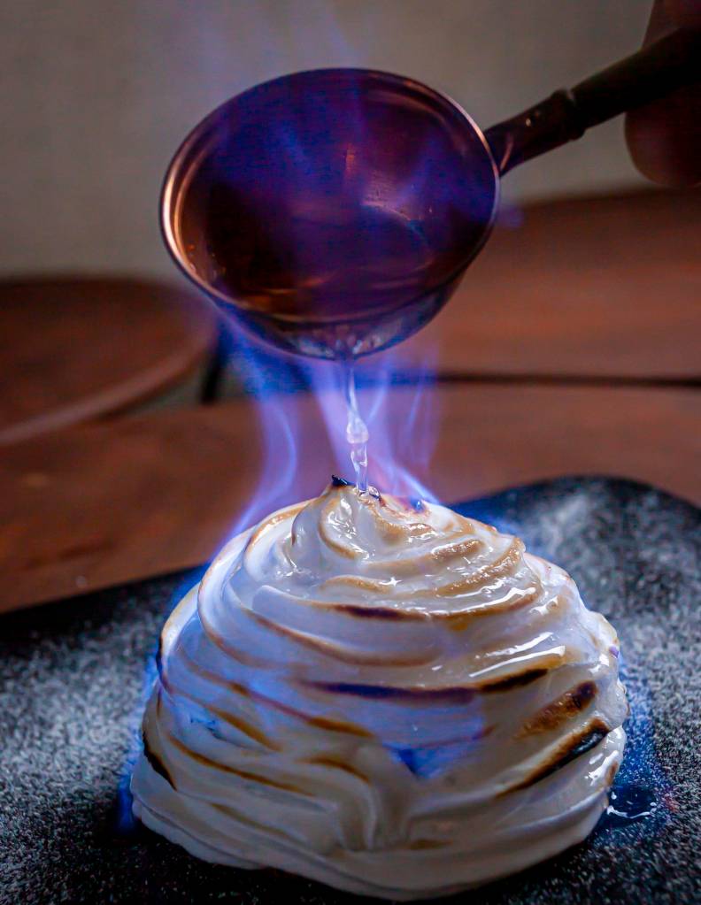 Baked Alaska baixaBaked AlaskaMaria’s baixaJolly Pizzaria-693