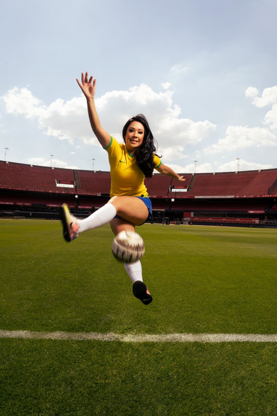 Raquel Freestyle: a atleta que conquistou o mundo com suas embaixadinhas