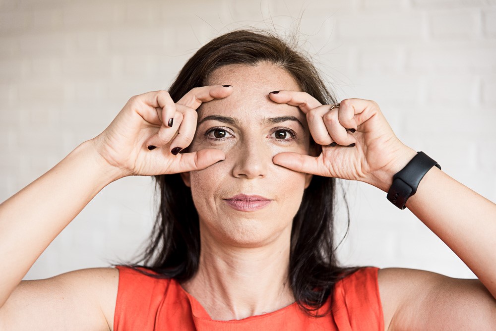 c yoga para os olhos