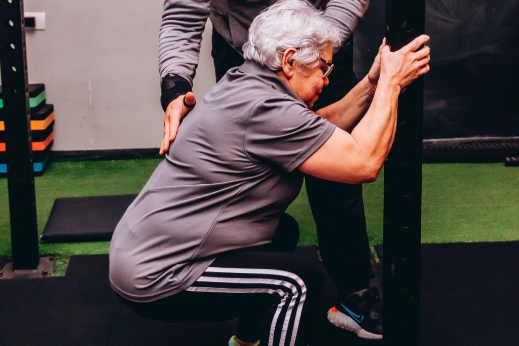 Rotina de musculação proporciona envelhecimento saudável