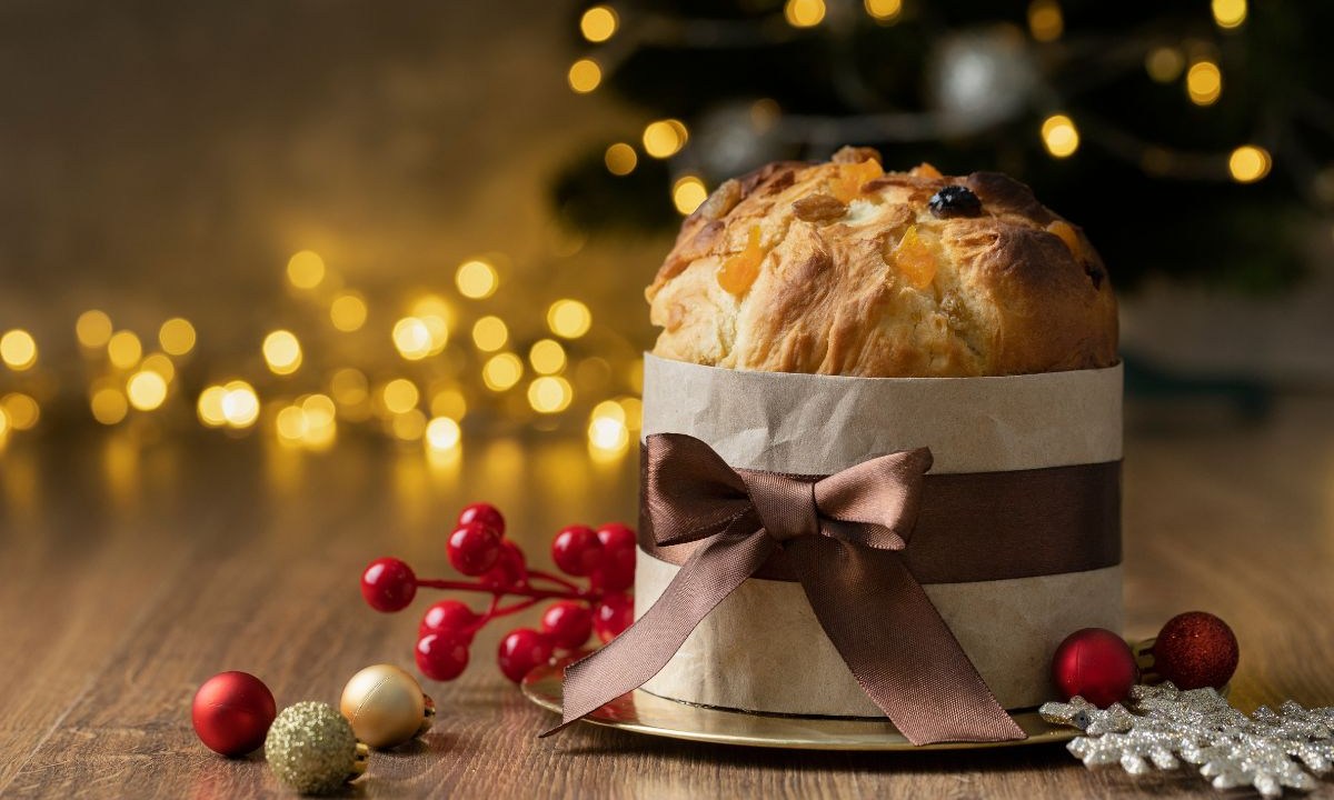 Panetone com decoração de Natal