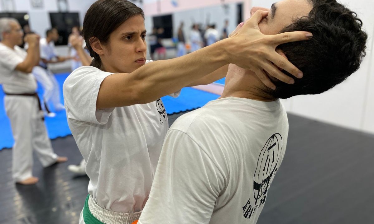 Krav Maga treinamento para mulheres