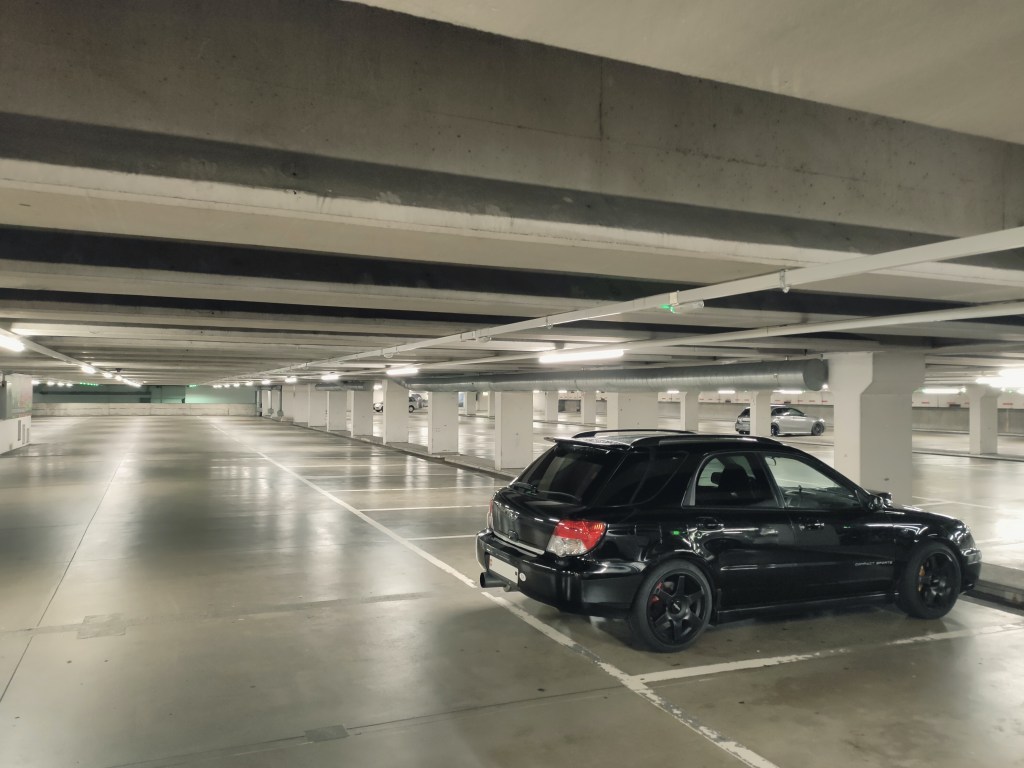 adrien-fu-RMLt7FsuPOo-unsplash