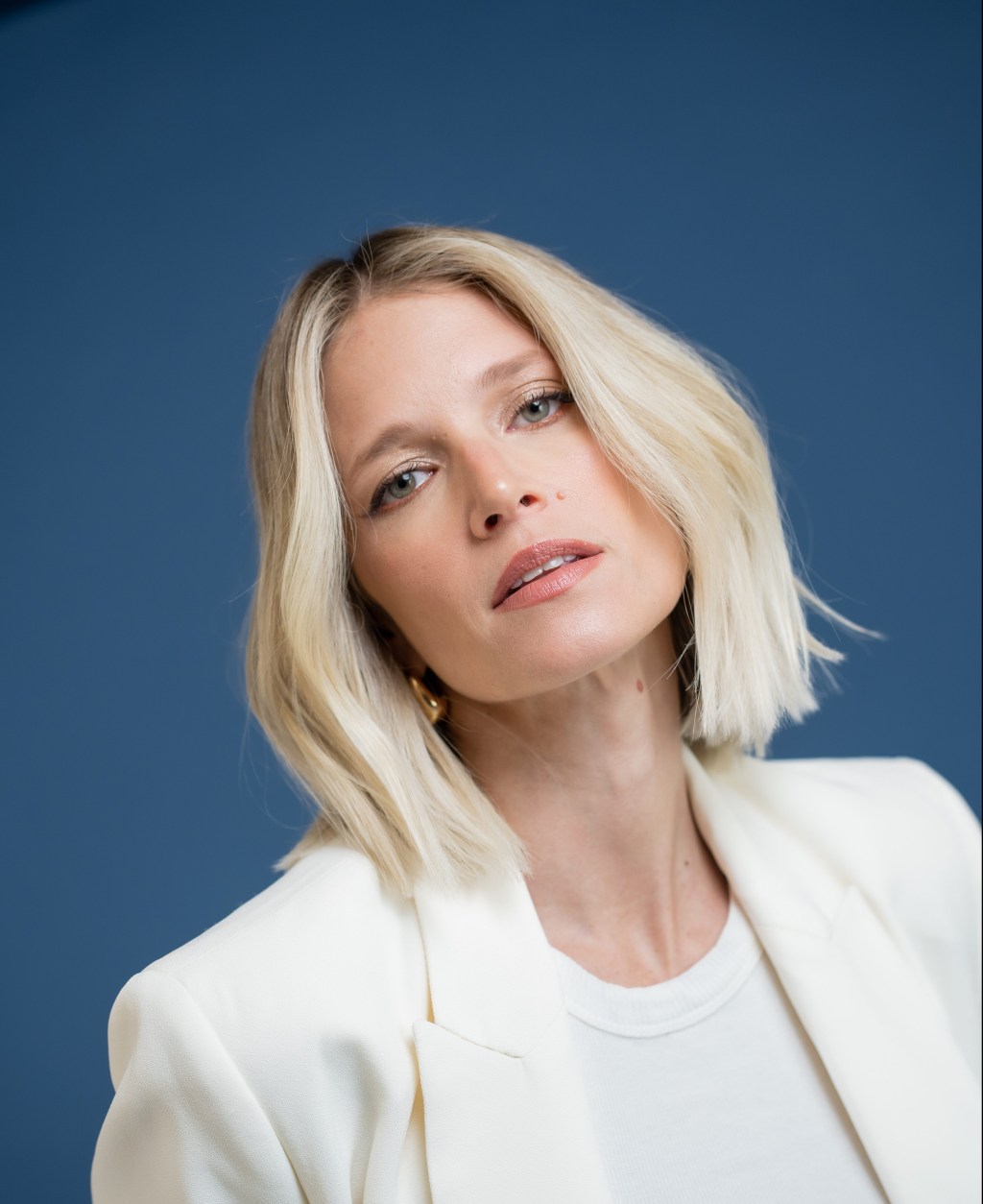 Helena Bordon fica mais loira, veja a transformação 