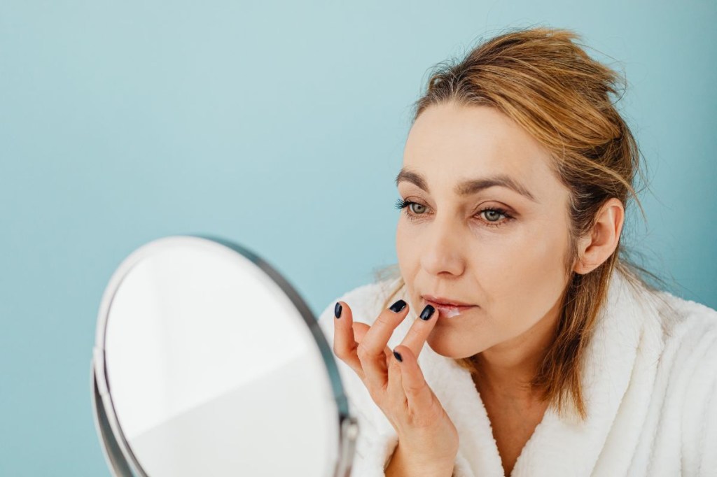 Esfoliante labial: 10 produtos para lábios super hidratados e macios