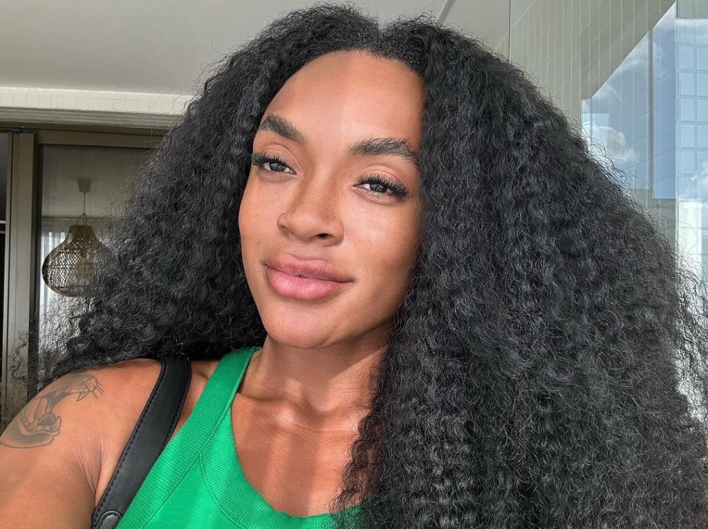 Patrícia Ramos treina para amenizar sintomas da endometriose: funciona?