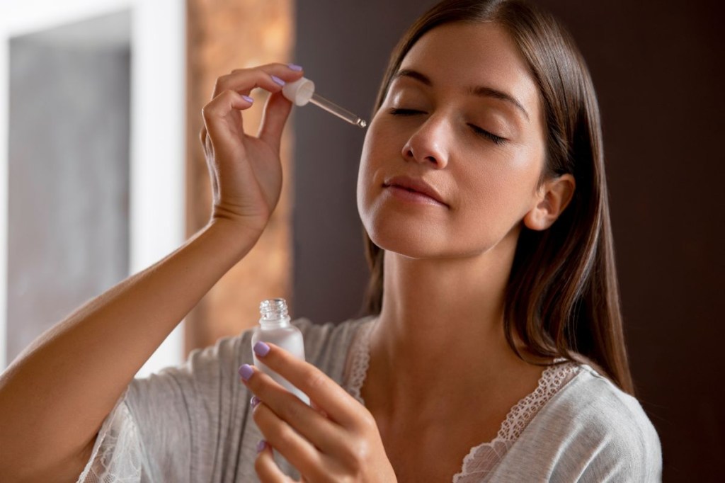 Peça fundamental no skincare: ácido salicílico e seus benefícios