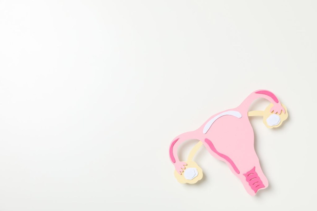 Quais os efeitos colaterais do implante anticoncepcional?