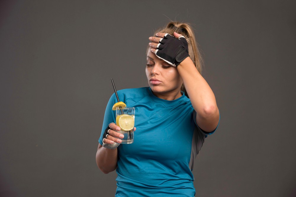 “Um drinque pode?” Como o álcool interfere no emagrecimento e hipertrofia