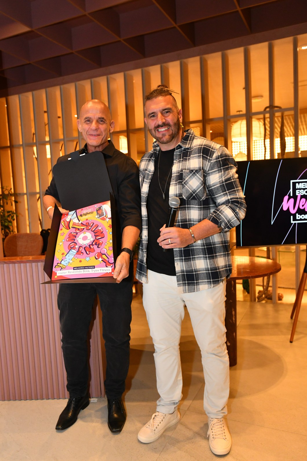 Carlos Alberto Pacheco. sócio-proprietario da Tryex Fitness, recebe o prêmio de Melhores Halteres pela marca Carlos Alberto Pacheco. sócio-proprietario da Tryex Fitness, recebe o prêmio de Melhores Halteres pela marca