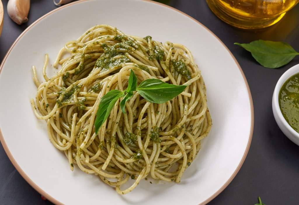 Receita rápida: espaguete com ervas finas