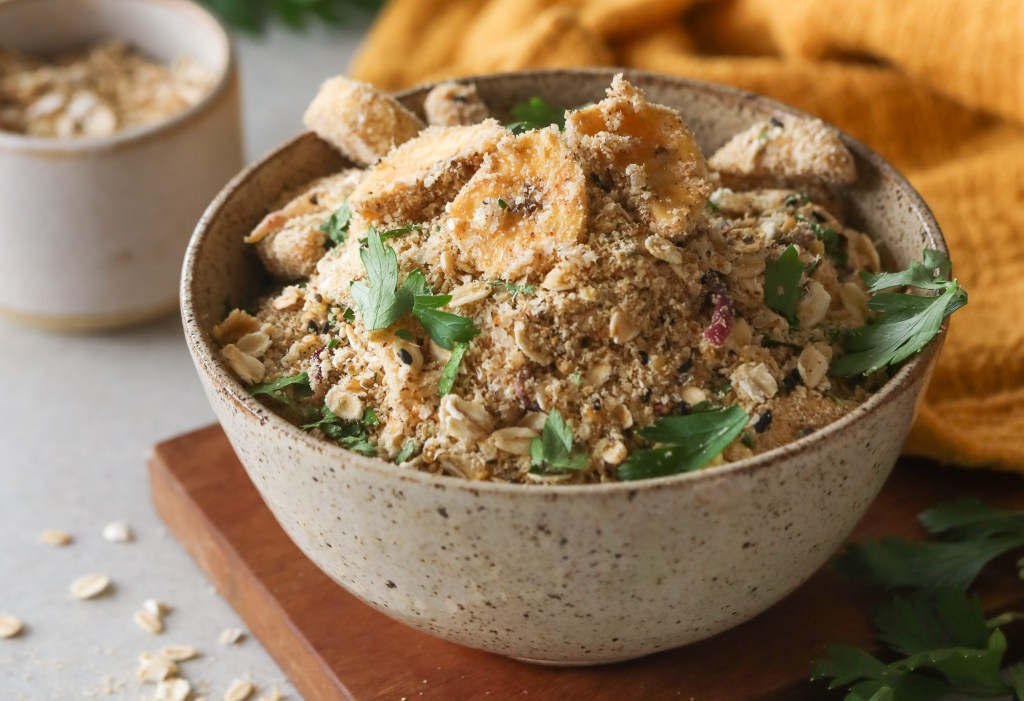 Receita de farofa de aveia em flocos com banana-da-terra