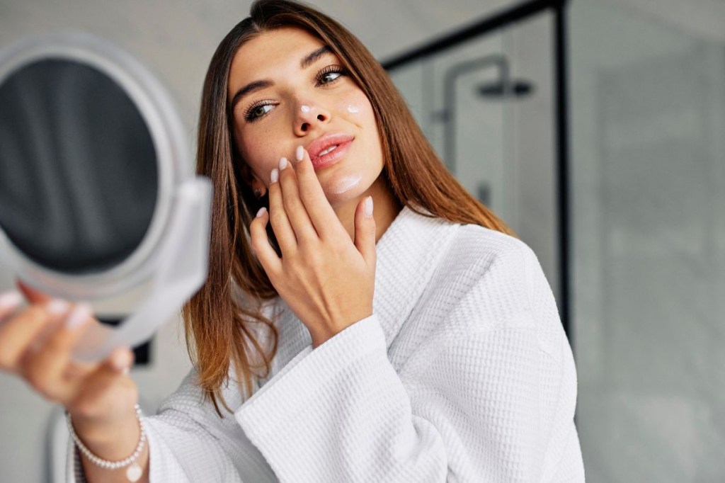 Rotina de skincare: a ordem ideal para cuidar da pele oleosa