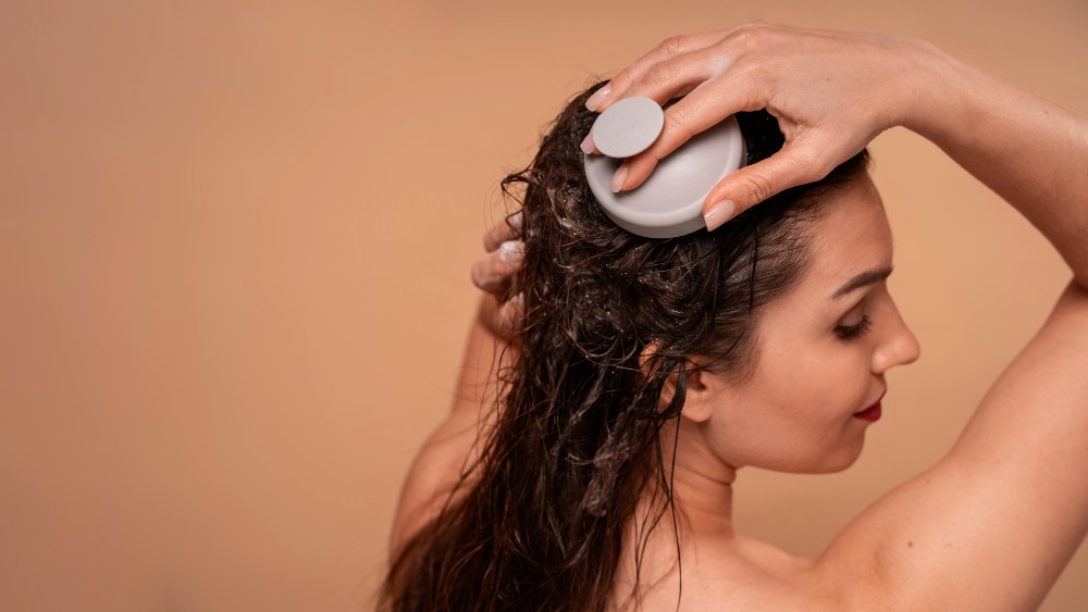 Escova massageadora: como ela pode transformar seus cuidados capilares
