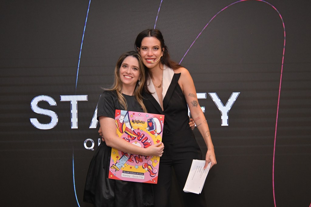 Larissa Serpa, editora-chefe de Boa Forma, e Caroline Shehtman, Gerente de Eventos e Parcerias da Stanley |