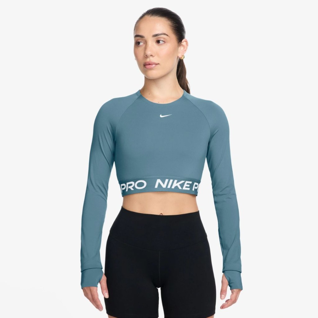 cropped manga longa nike