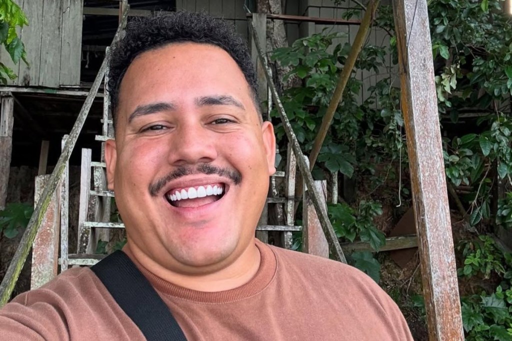 Ex-BBB Lucas Buda mostra antes e depois após eliminar 10kg