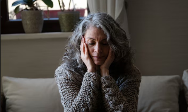 Menopausa mais leve: 5 hábitos que podem transformar sua experiência