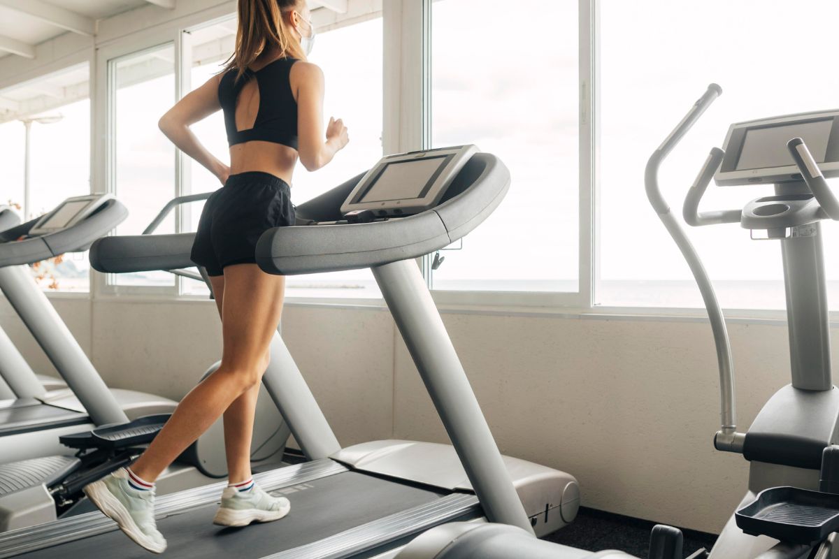 esteira ajuda a queimar gordura