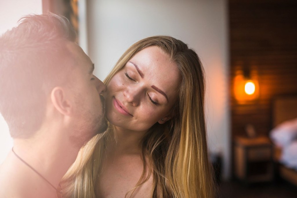 Entenda como a comunicação impacta as mudanças na vida sexual do casal