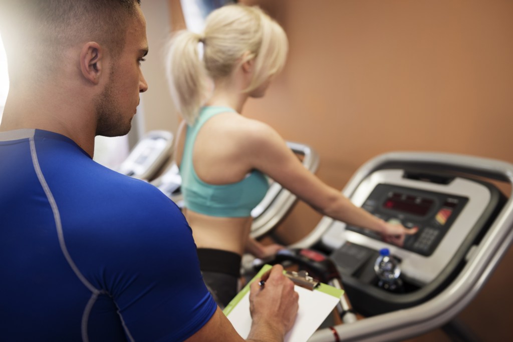 Eletroestimulação: o que você precisa saber para intensificar seus exercícios